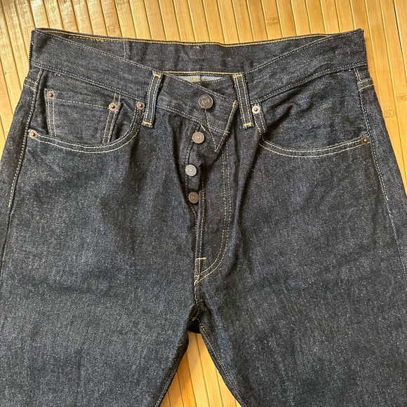 LEVIS 501- 32x32 button fly 100% cotton dark blue/rigid. - Picture 4 of 8